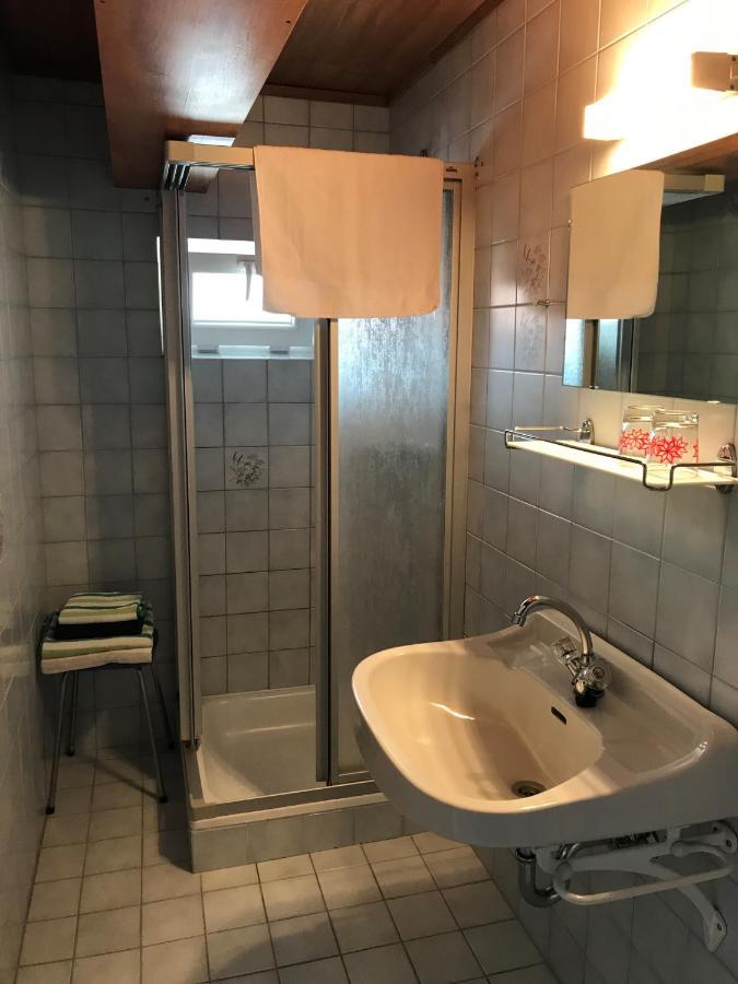 Gaestehaus & Weingut Klein Илмиц Екстериор снимка